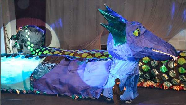 Dragones en escena 6