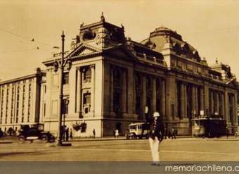 La Biblioteca Nacional de Chile (1813- )